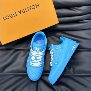 LOUIS VUITTON TRAINER SNEAKERS IN BLUE - L154